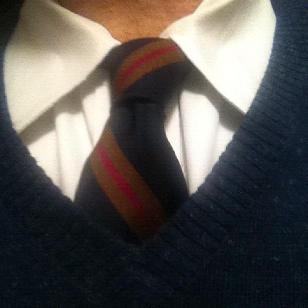This is the necktie I wore today. Knot HalfWindsor. Flickr