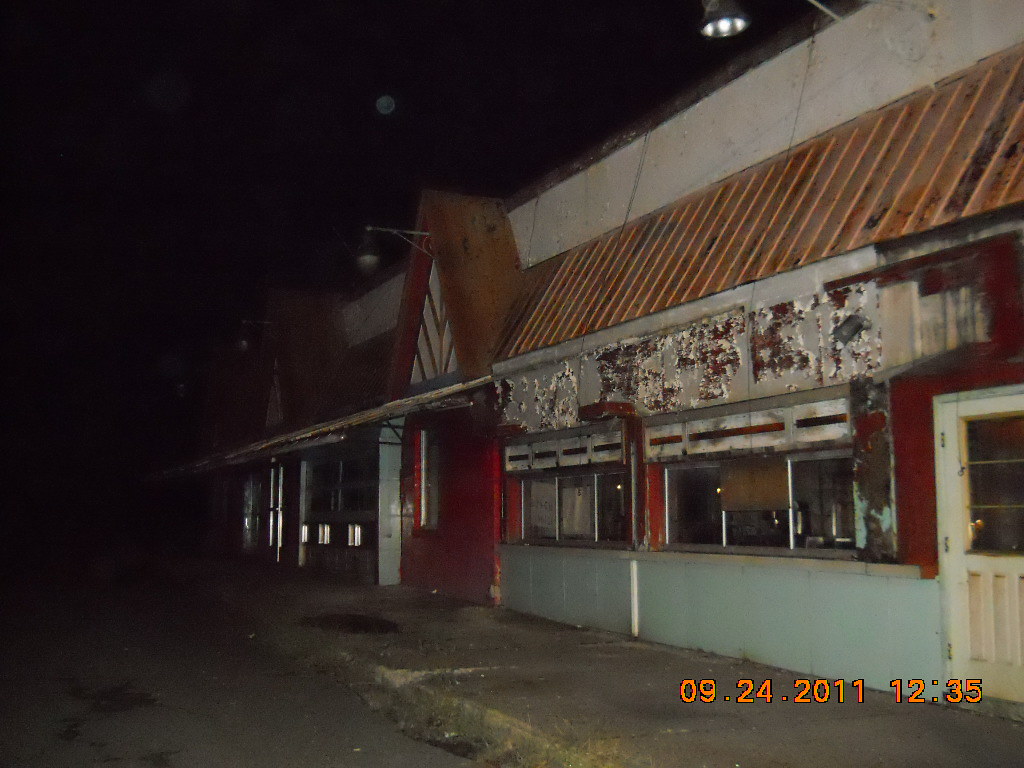 Red Apple Rest Tuxedo NY Side View XpLzT XpLoRaTiOnS Flickr