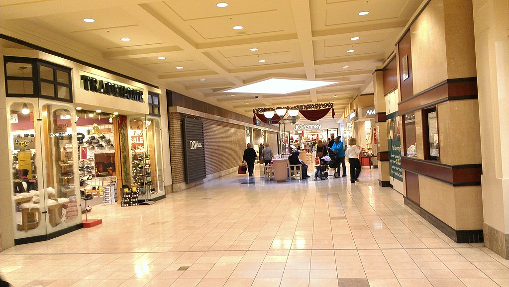 Westroads Mall Omaha, Nebraska Tradehome Shoes Flickr