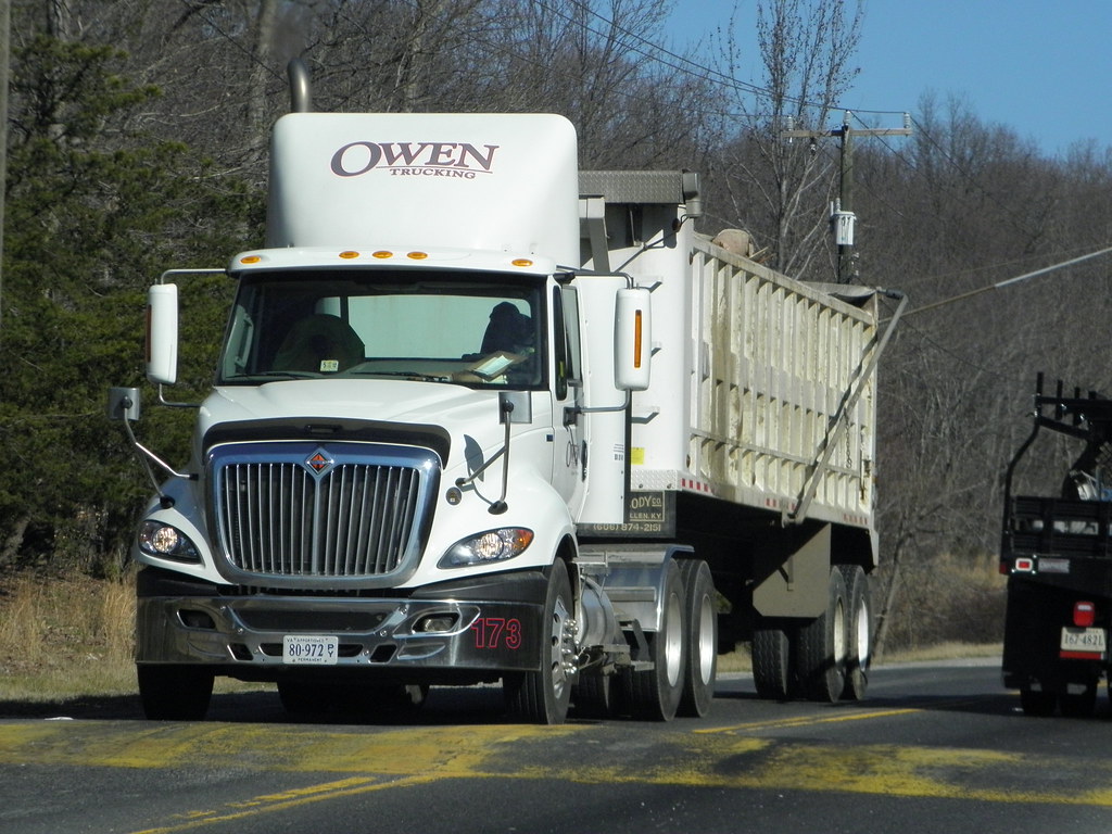 Owen Trucking truck 173 With a load of trash it seems. Wi… Flickr