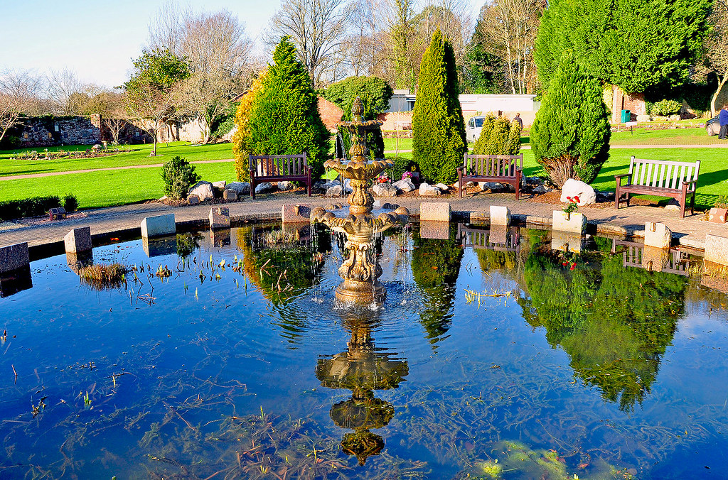 The Lily Pond with fountain Graham Peers Flickr
