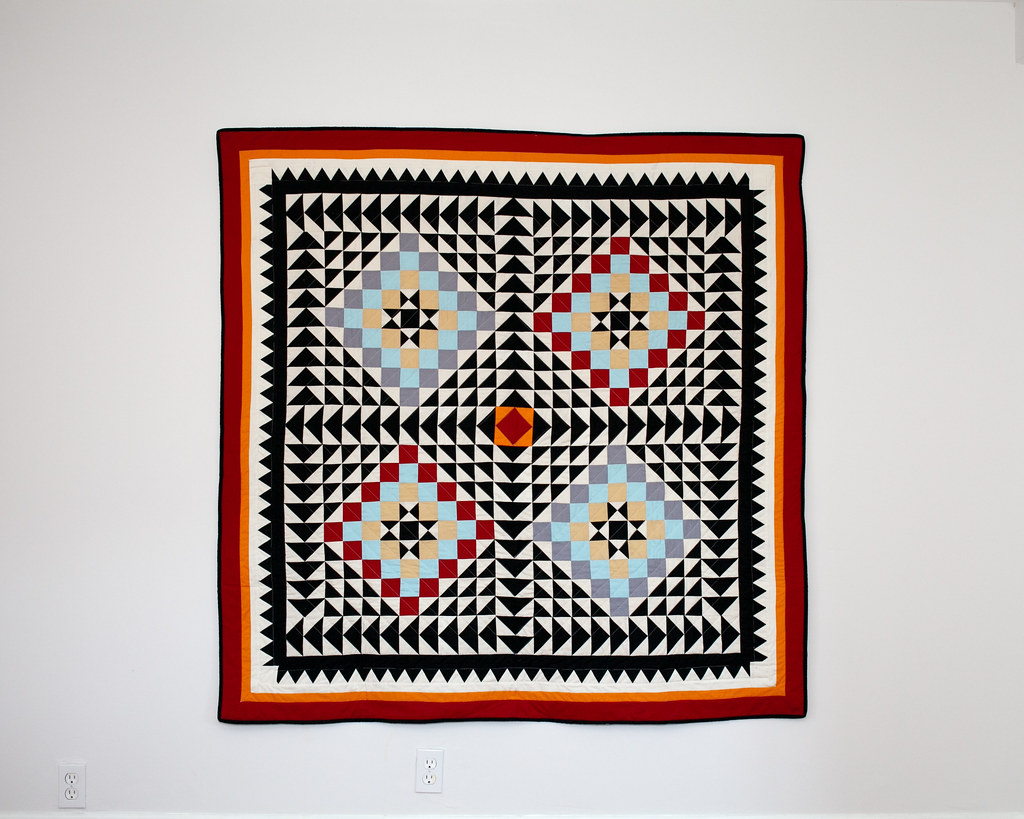 Linnekudde 60X60 For A&N 60x60 machine pieced and quilted paperpieced. sho… Flickr