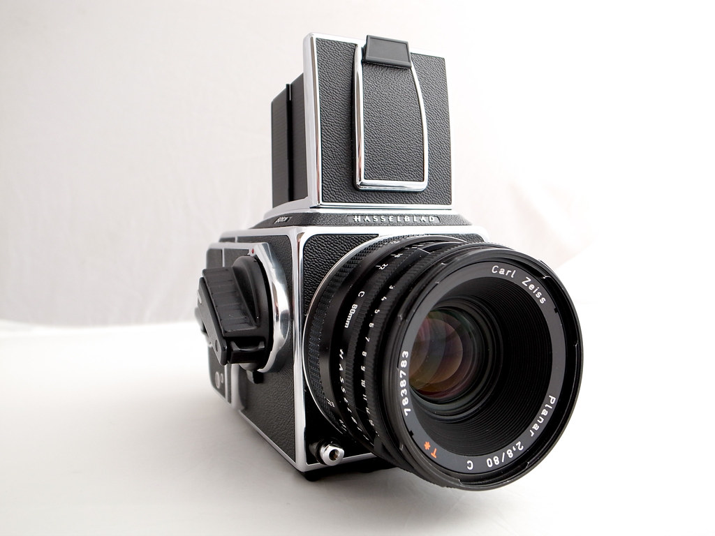 Hasselblad 501CM w/80mm Planar A really really pretty came… Flickr