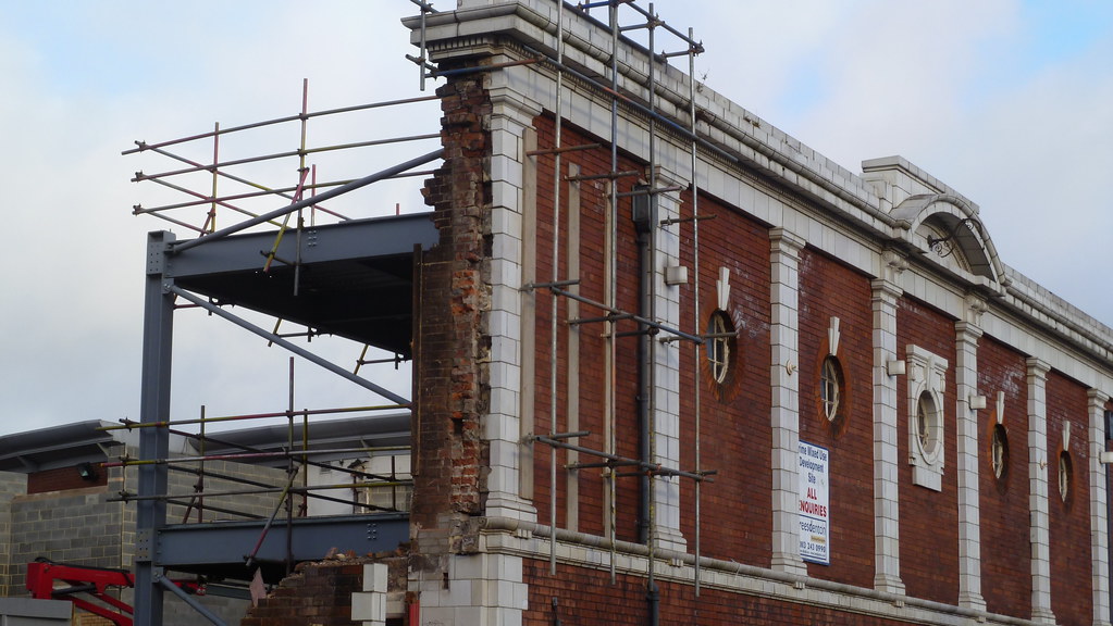 The Lounge Cinema demolition Headingley Leeds, this facade… Flickr