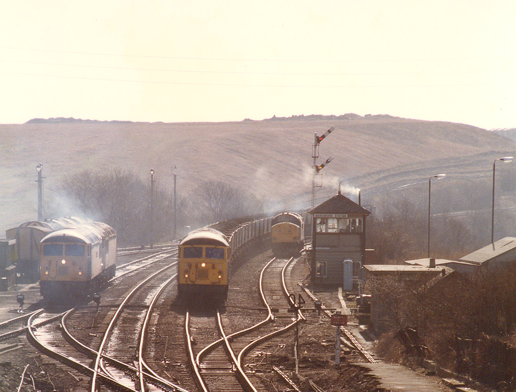 56004 at Shirebrook 56004 passes Shirebrook Station signal… Flickr