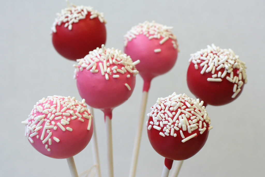 Valentine's designs pink and red with sprinkles To place… Flickr