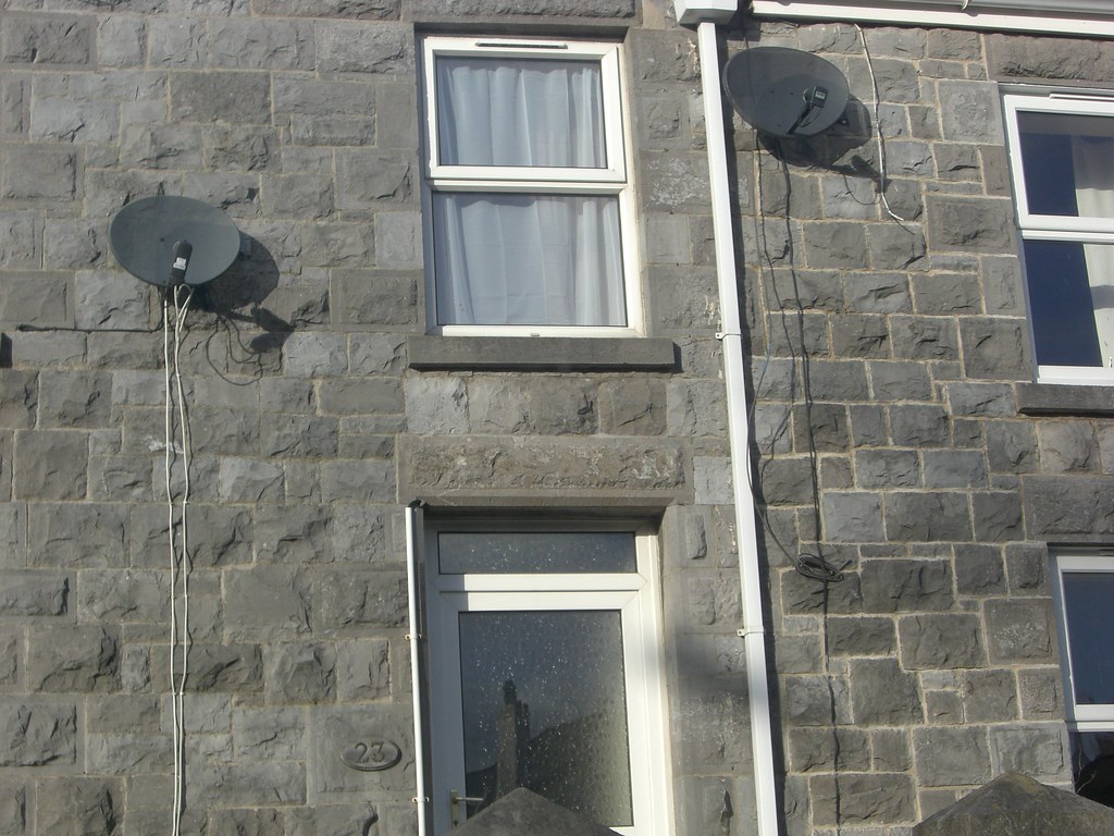 Concrete Lintel Location 23 Merlins Hill, Haverfordwest. … Flickr