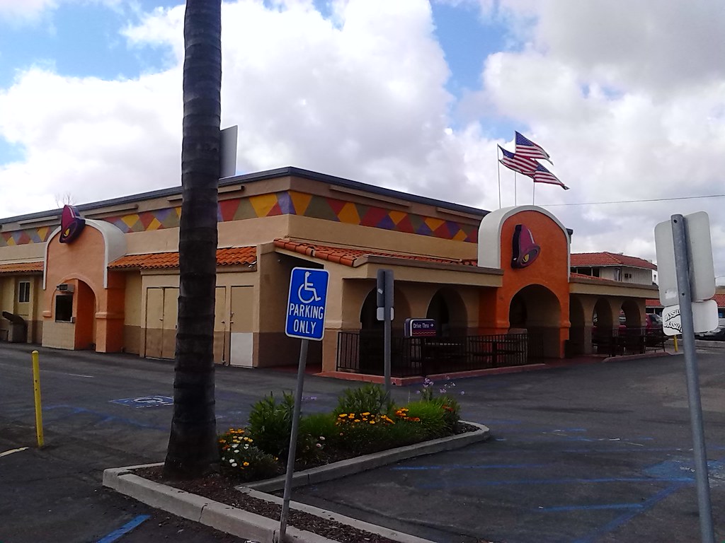 Pizza Hut Bell Gardens Ca / Taco Bell/Pizza Hut Norwalk, CA Pizza