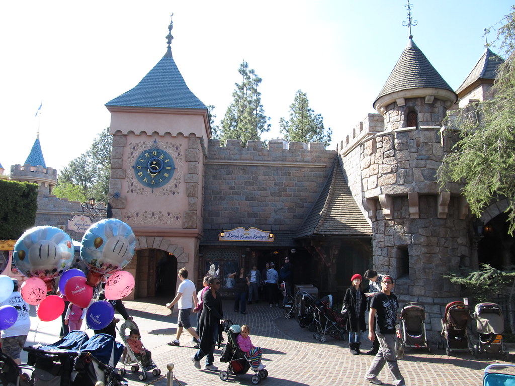Fantasyland, Disneyland, Anaheim, California (4) Fantasyla… Flickr