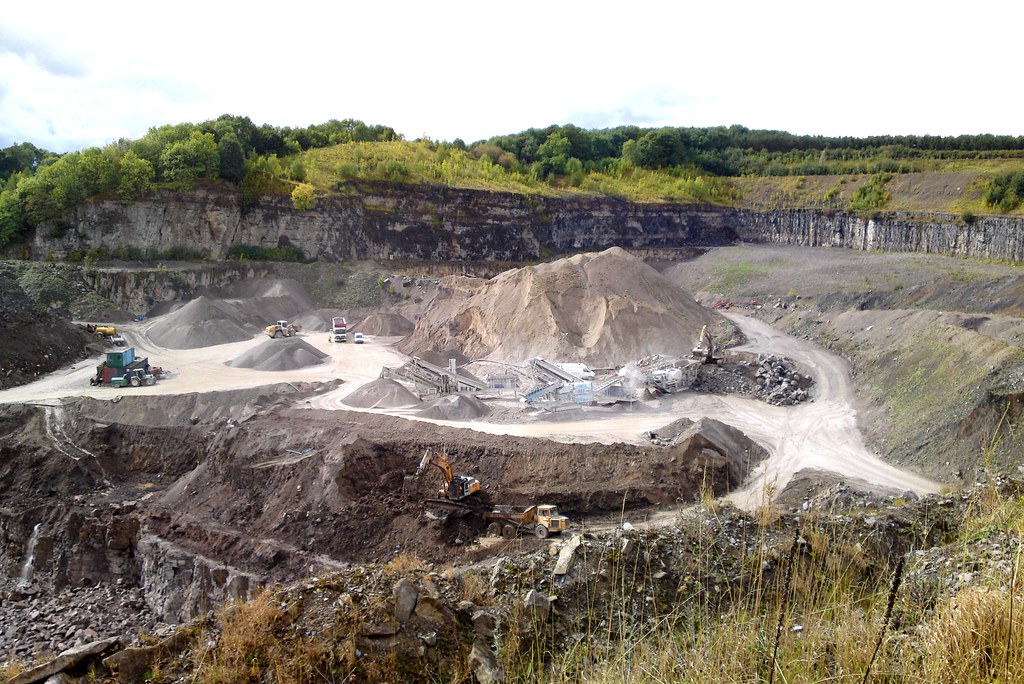 Shining Bank Quarry, between Bakewell and Youlgreave, in t… Flickr