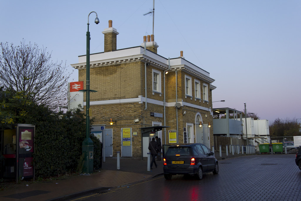 Erith Station, Stonewood Road, DA8 Tetramesh Flickr
