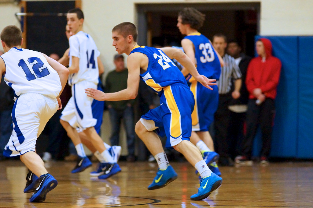 1201 Bsktbll Whitinsville Christian School Crusaders vs… Flickr
