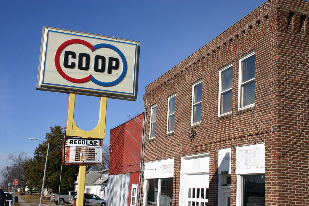 McCallsburg CoOp An old Double Circle CoOp sign in McCal… Flickr