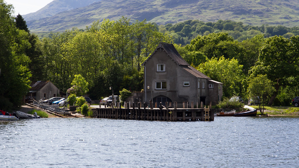 Pier Cottage on Coniston Water Used by Donald Campbell for… Flickr
