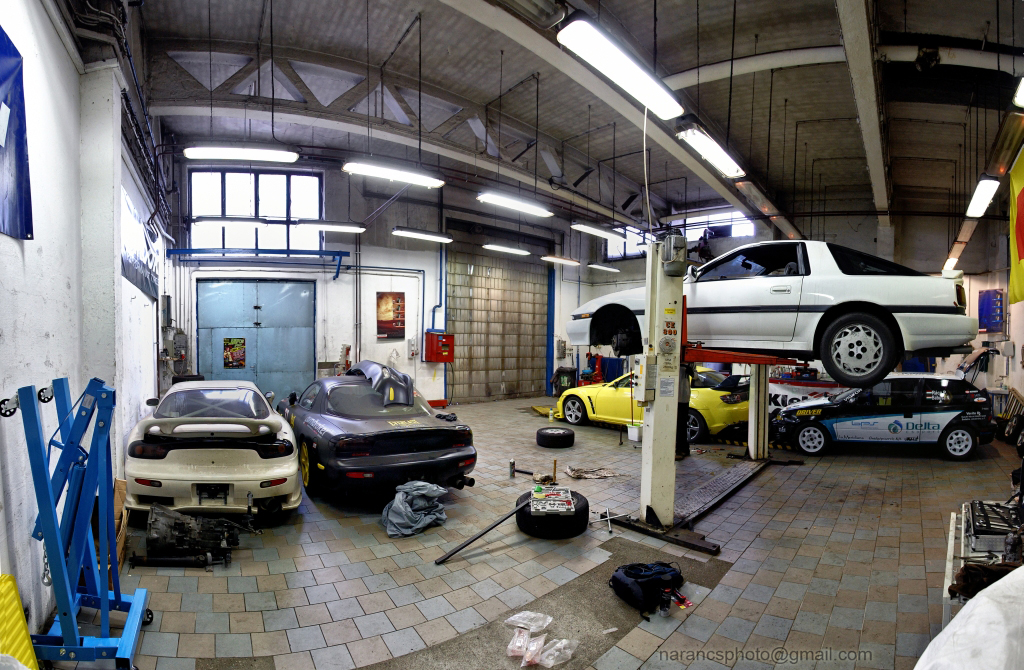 JDM Garage RacingWorld Headquarter 2x FDs 1x Turbo RX8 1… Flickr