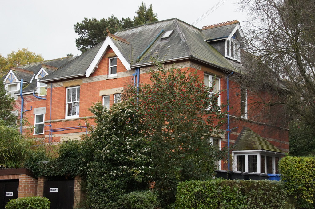 Ballantrae, 2 Brunstead Road, Poole, Dorset a photo on Flickriver