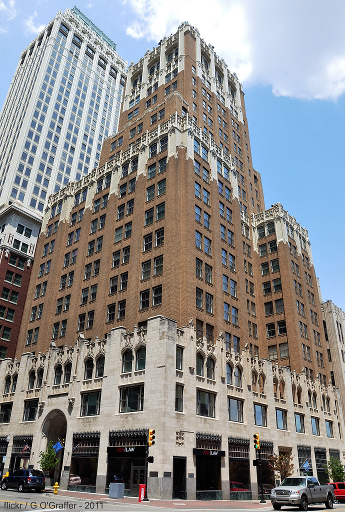 Philtower Tulsa, Oklahoma The Philtower is one of downto… Flickr