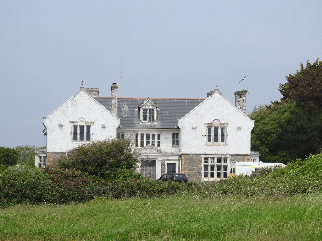 Friars Point House, Barry Island 7 June 2016 In 1856, Fran… Flickr