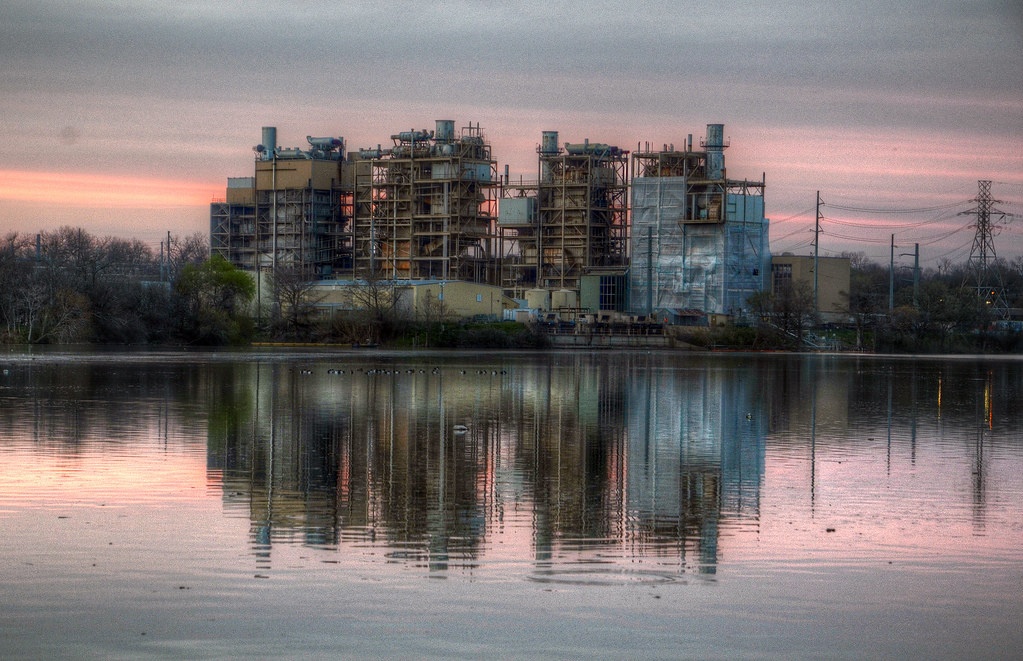 Holly Power Plant, dusk The Holly Power Plant from the bac… Flickr
