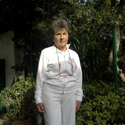 Cado dalle nubi.... più di ottanta.... Checco Zalone