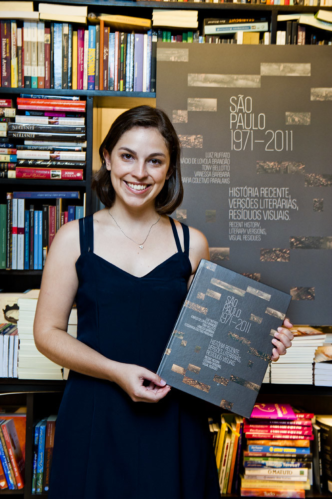 Vanessa Barbara (foto de Raquel Diniz) Editora Olhares Flickr