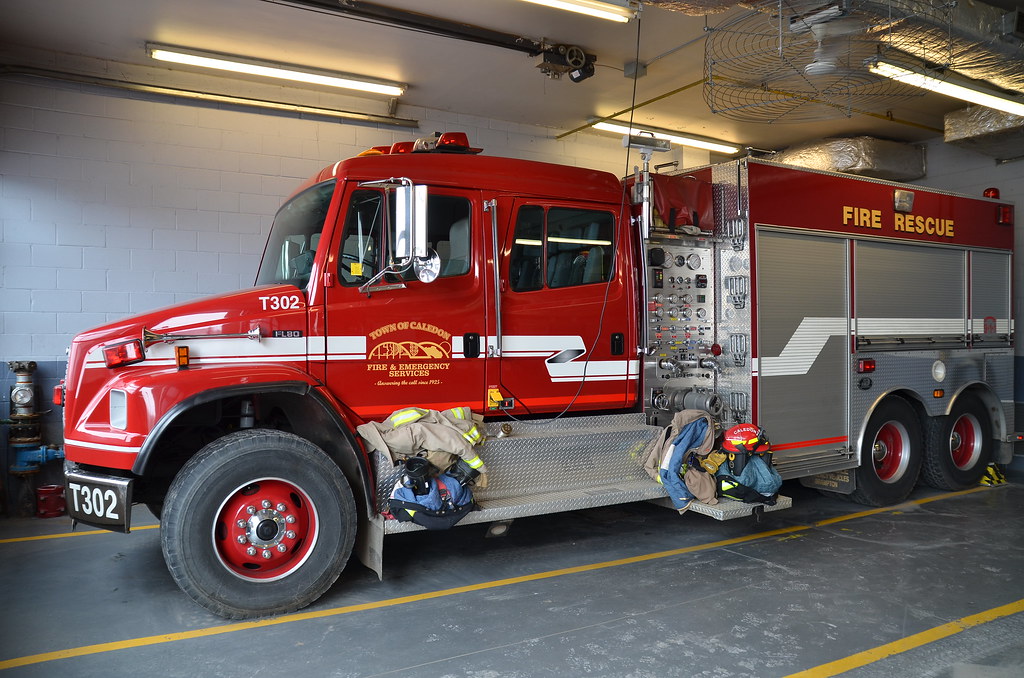 Town of Caledon Fire Dept. Tanker 302 Larry Thorne Flickr