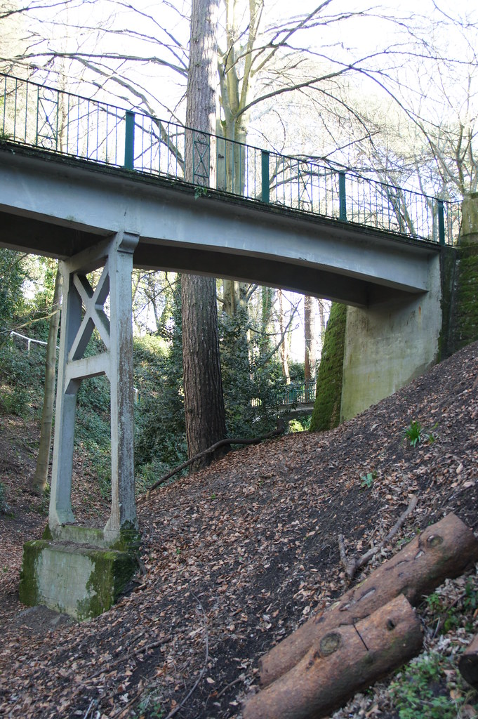 The 1924 beam and post Stevenson Memorial Bridge, Alum Chine