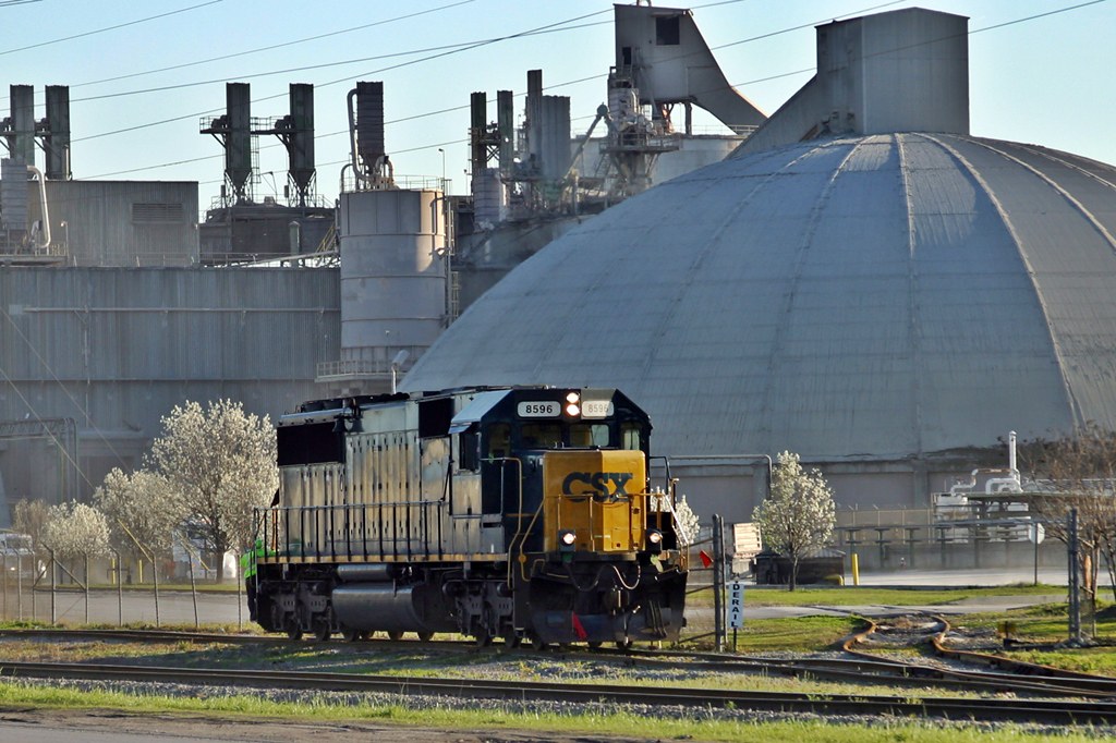 F759 CSX F759 works Holcim Cement between Holly Hill and H… Flickr