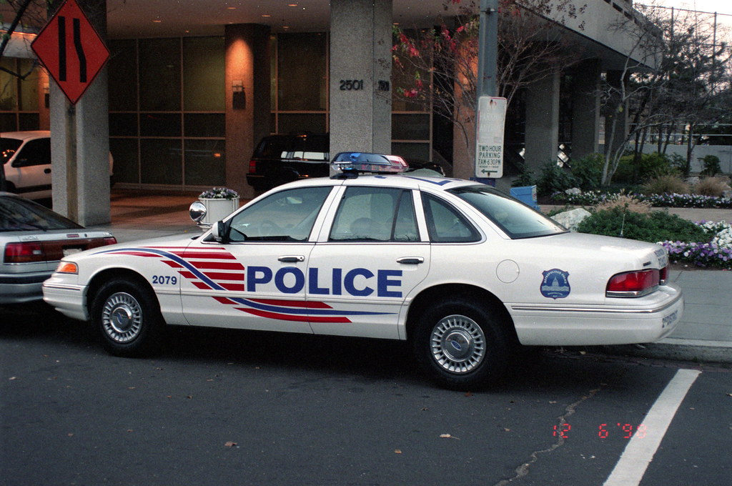 Metropolitan Police Department (Washington, D.C.) Ford Crown Victoria