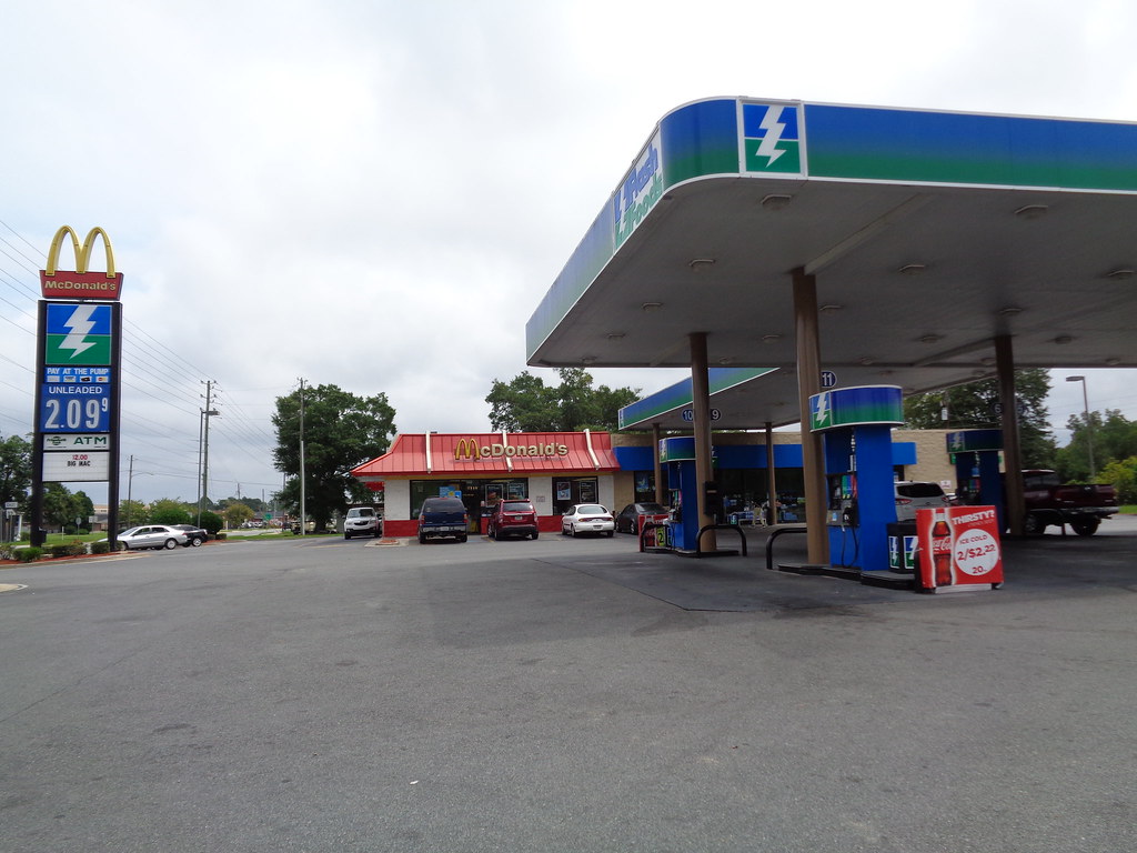 Flash Foods gas station, McDonalds, Alma MJRGoblin Flickr