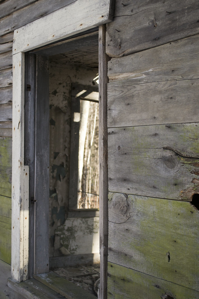 Abandoned House V Notice the fir sheathing used before ply… Flickr