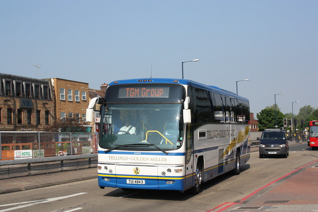Bath Road (A4) Cranford 29/5/12 Chris Roberts Flickr