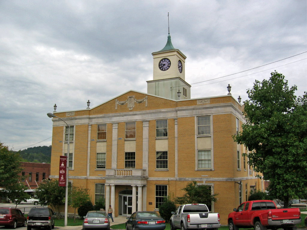 Jackson County Courthouse, Gainesboro, Tennessee Paul McClure Flickr