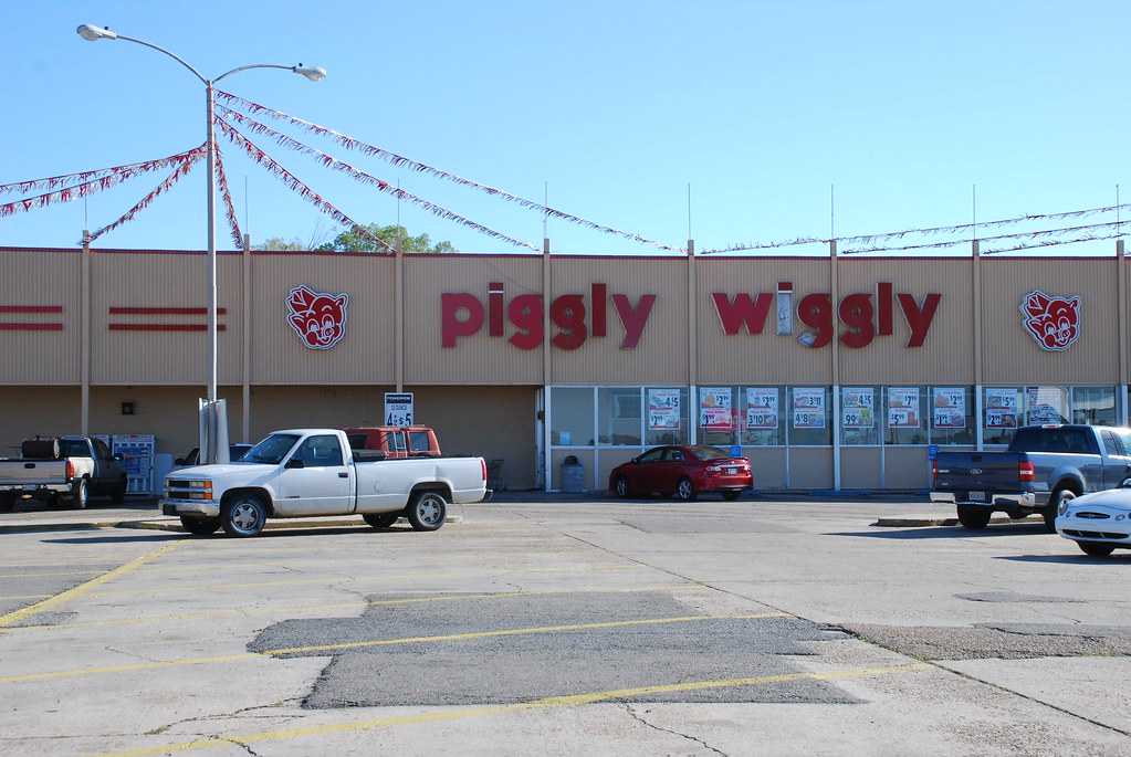 Piggly Wiggly Supermarket in Baton Rouge, Louisiana. Piggl… Flickr