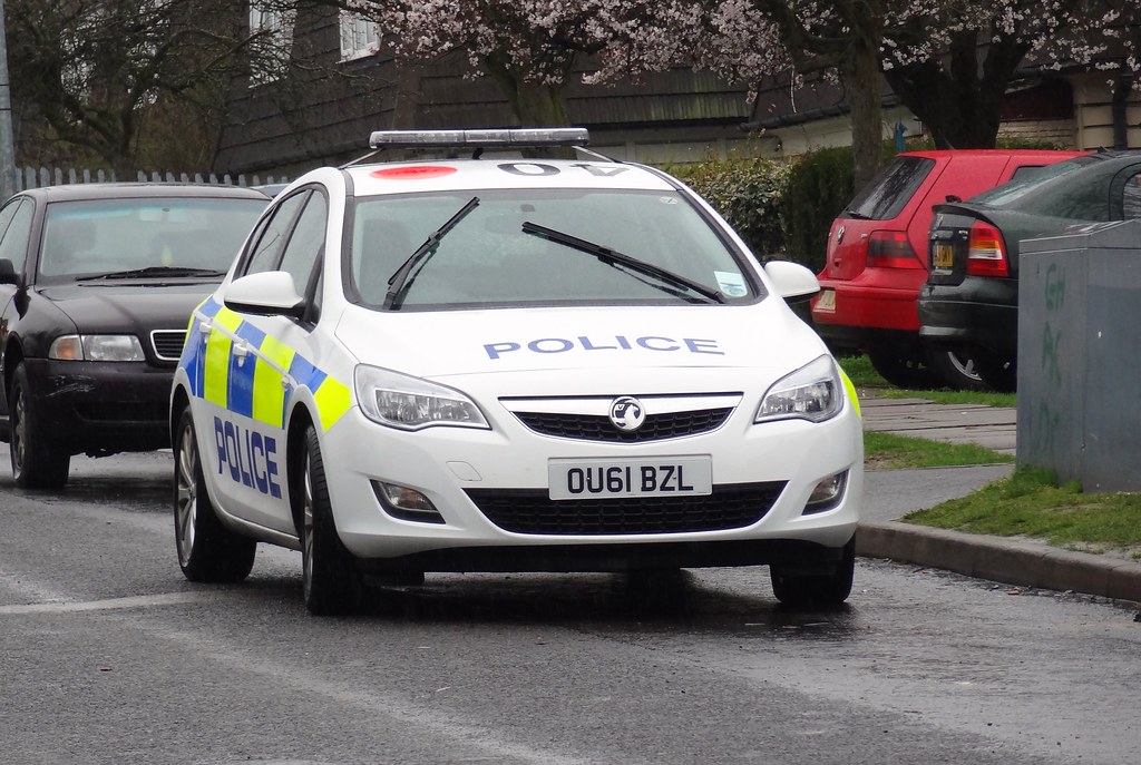 Bedfordshire Police OU61 BZL 999 Response Flickr