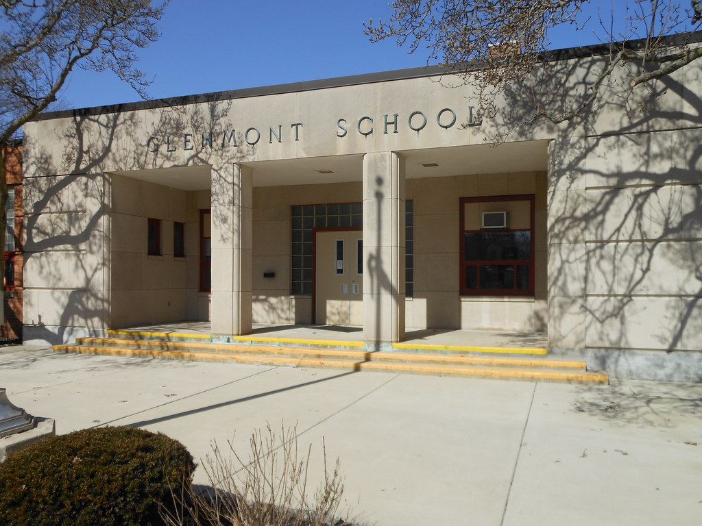 030612 Glenmont SchoolColumbus, Ohio (7) Aaron Turner Flickr