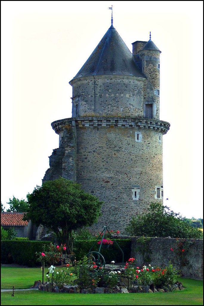 Chateau tour Apremont .. Flickr