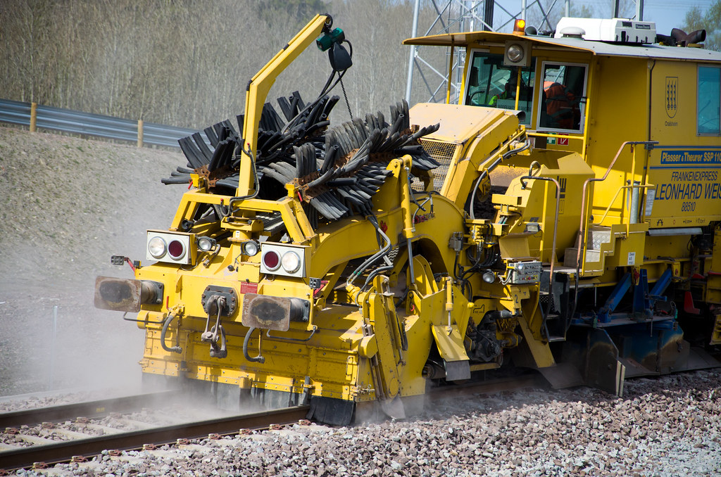 Ballastfordeler Plasser &Theurer SSP110SW ballast profiler… Flickr