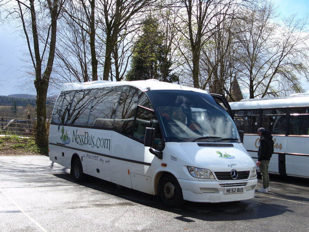 100 NE52 BUS Mercedes 0816D Unvi C29F Ness Bus Callander … Flickr