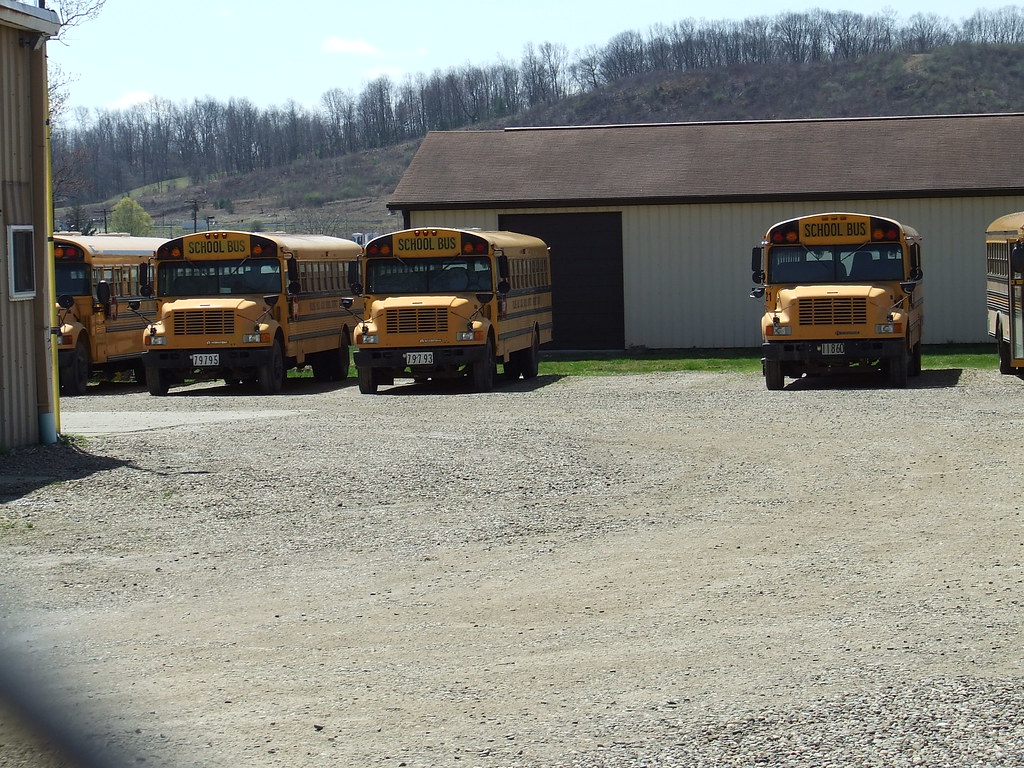 DSCF9102 Rolling Hills Local Schools buses 8, 9, & 21 19… Flickr