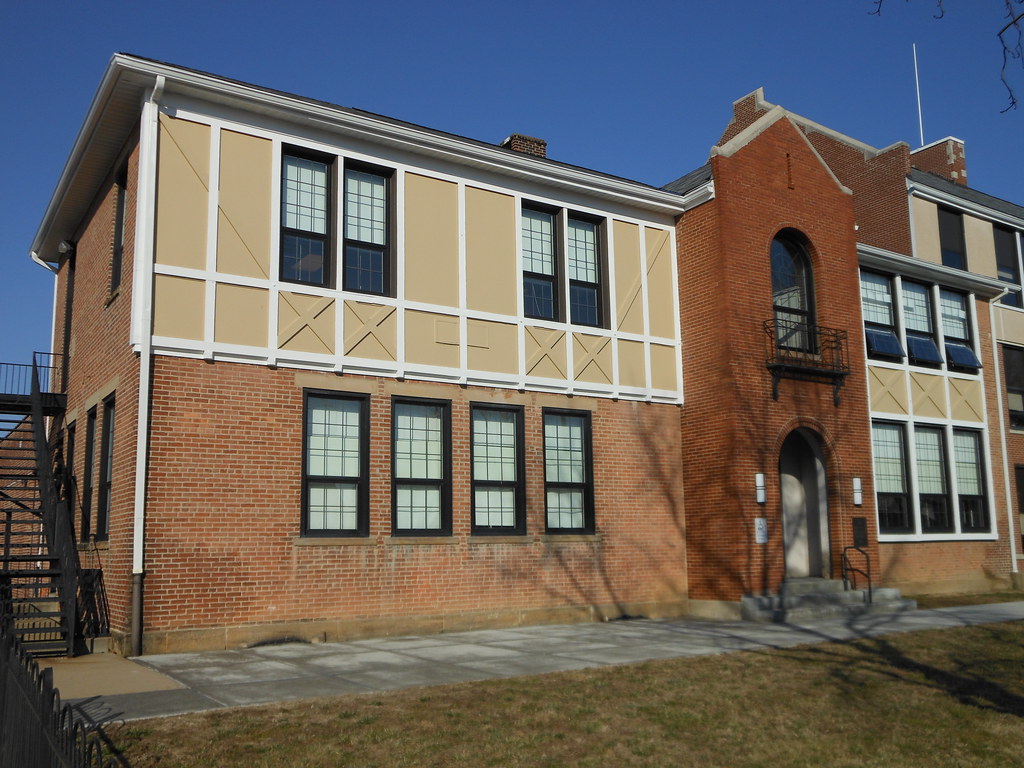 022712 Public SchoolCanal Winchester, Ohio (11) Aaron Turner Flickr