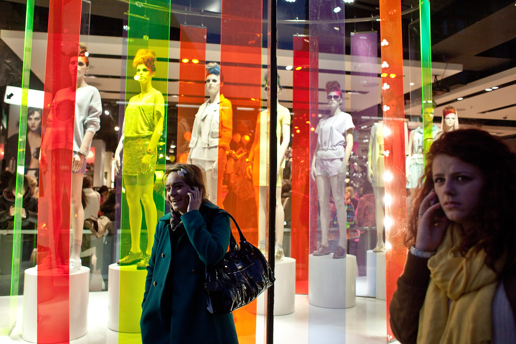 Chat by Oxford Circus Gary Kinsman Flickr