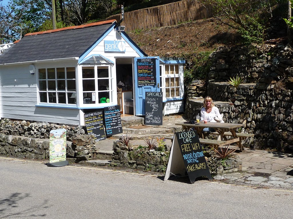 St Agnes Sharon and coop having a juice break. Tim Wilson Flickr