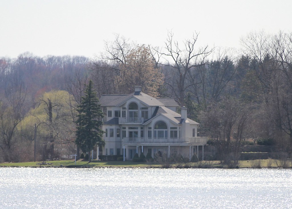 Goguac Lake SkyzMedia Flickr