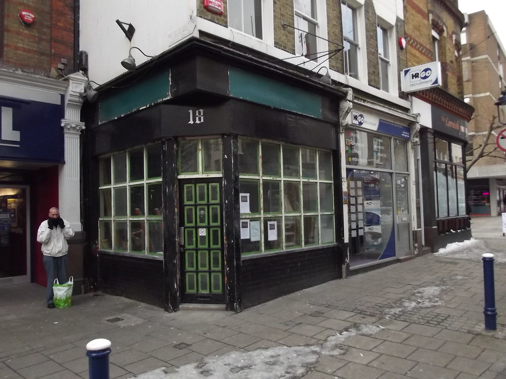 Empty shops Ramsgate 44 Empty cafe on Queen Street, Rams… Flickr
