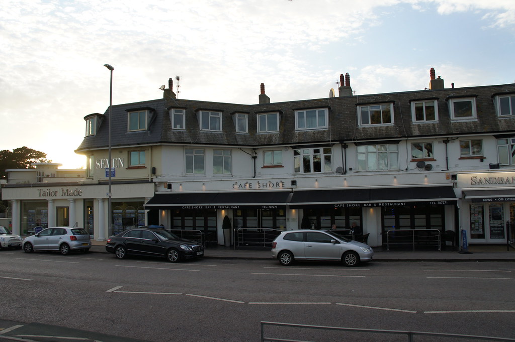 Café Shore, Post Office Parade, 1014 Banks Road, Sandbank… Flickr