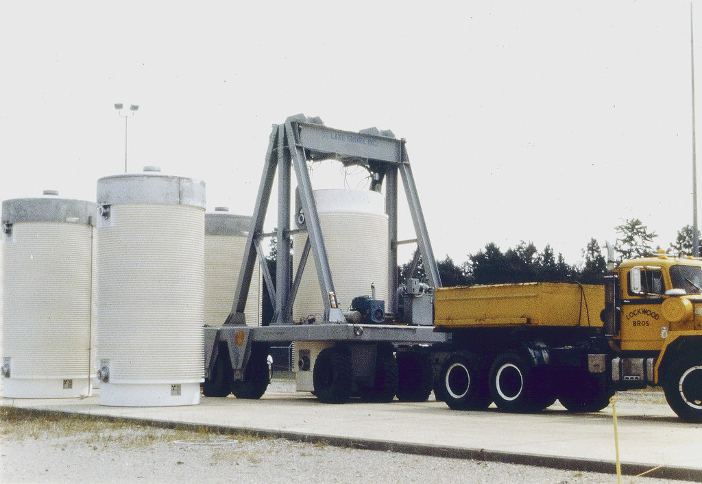 Dry Cask Storage Image of dry cask transported and placed … Flickr