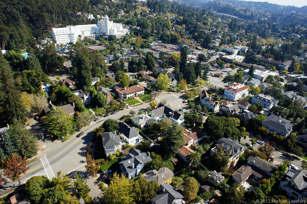 The Claremont neighborhood, Berkeley, California View Larg… Flickr
