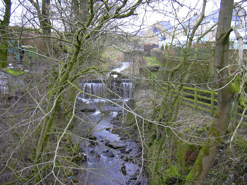 River, Keighley Road, Laneshawbridge Robert Wade (Wadey) Flickr