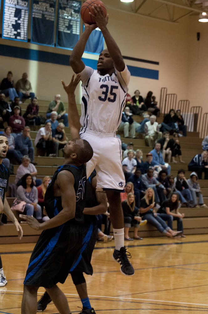 Iowa Central Men's Basketball March 10, 2012 Patrick Coons Flickr
